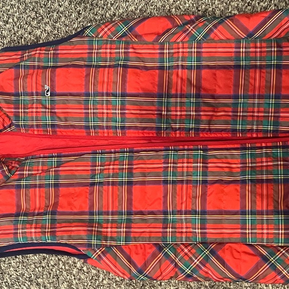 Vineyard vine reversible vest girls size XL(14-16) - Picture 4 of 5